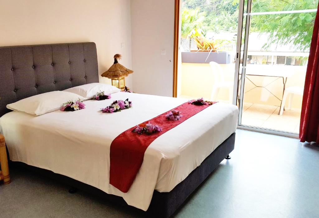 A/C Double Room & Kitchenette