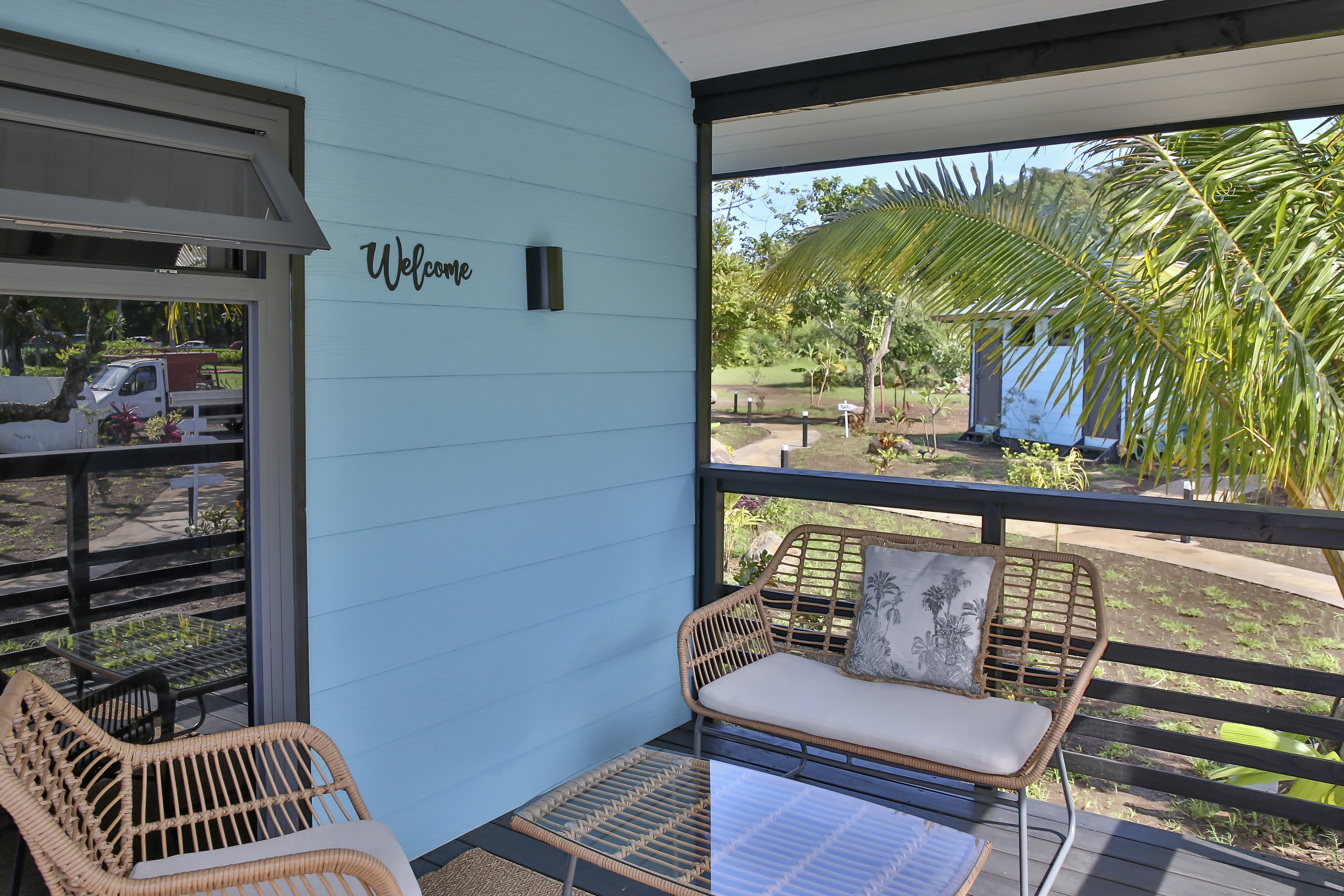 A/C Deluxe Garden Bungalow n°1 & CBF Basket