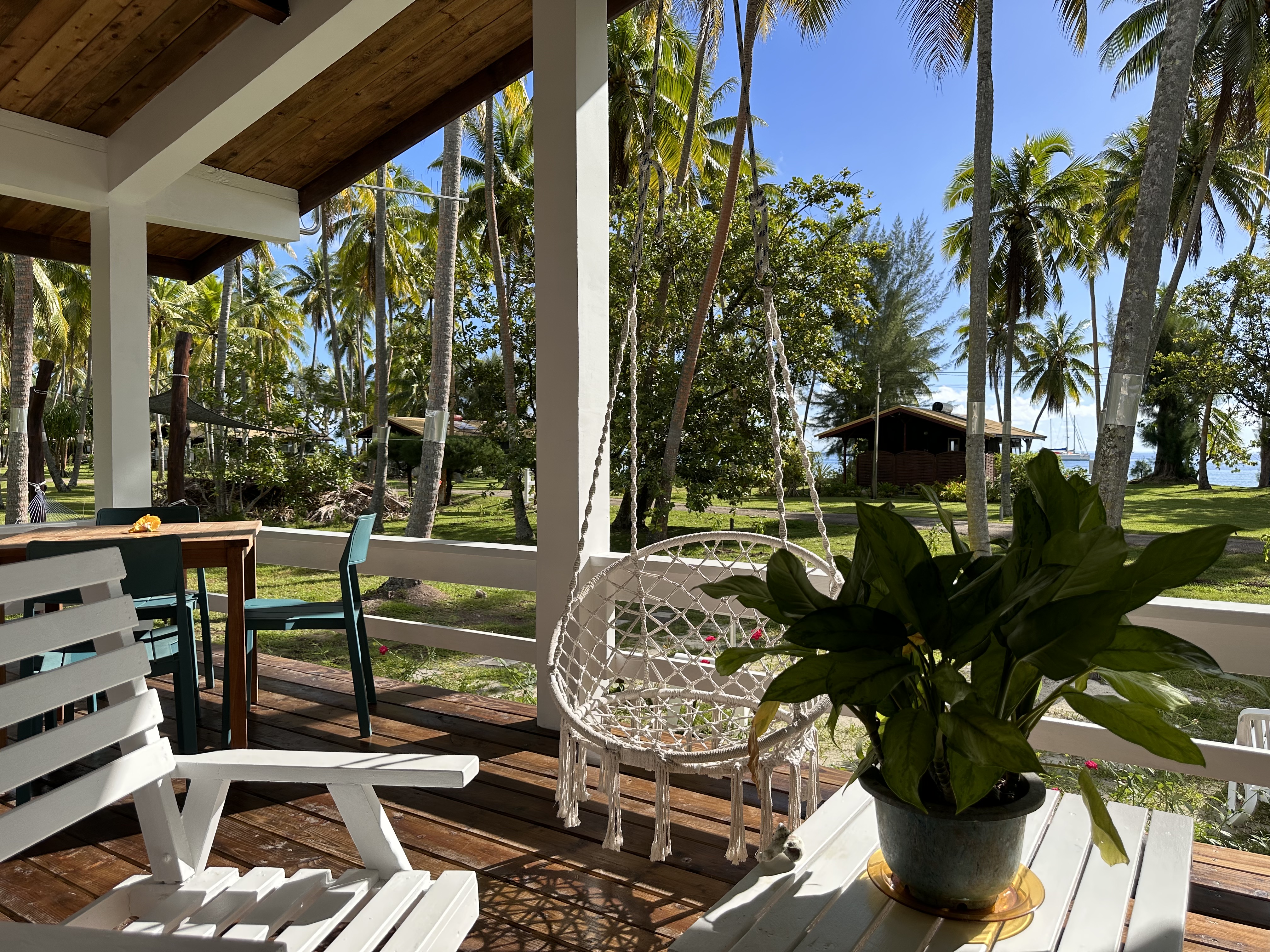 Bungalow de jardin et kitchenette