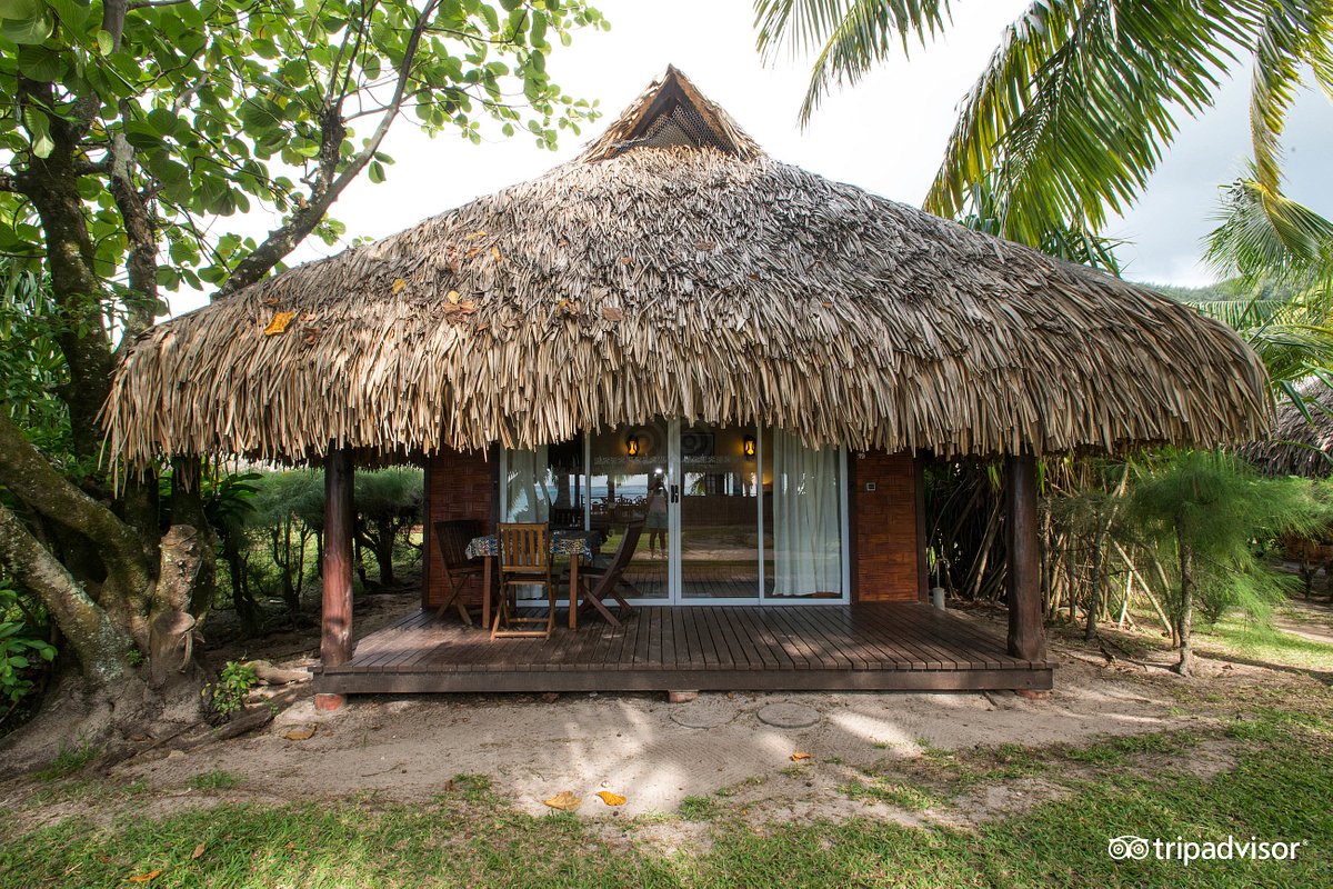 A/C Garden Bungalow & Kitchen