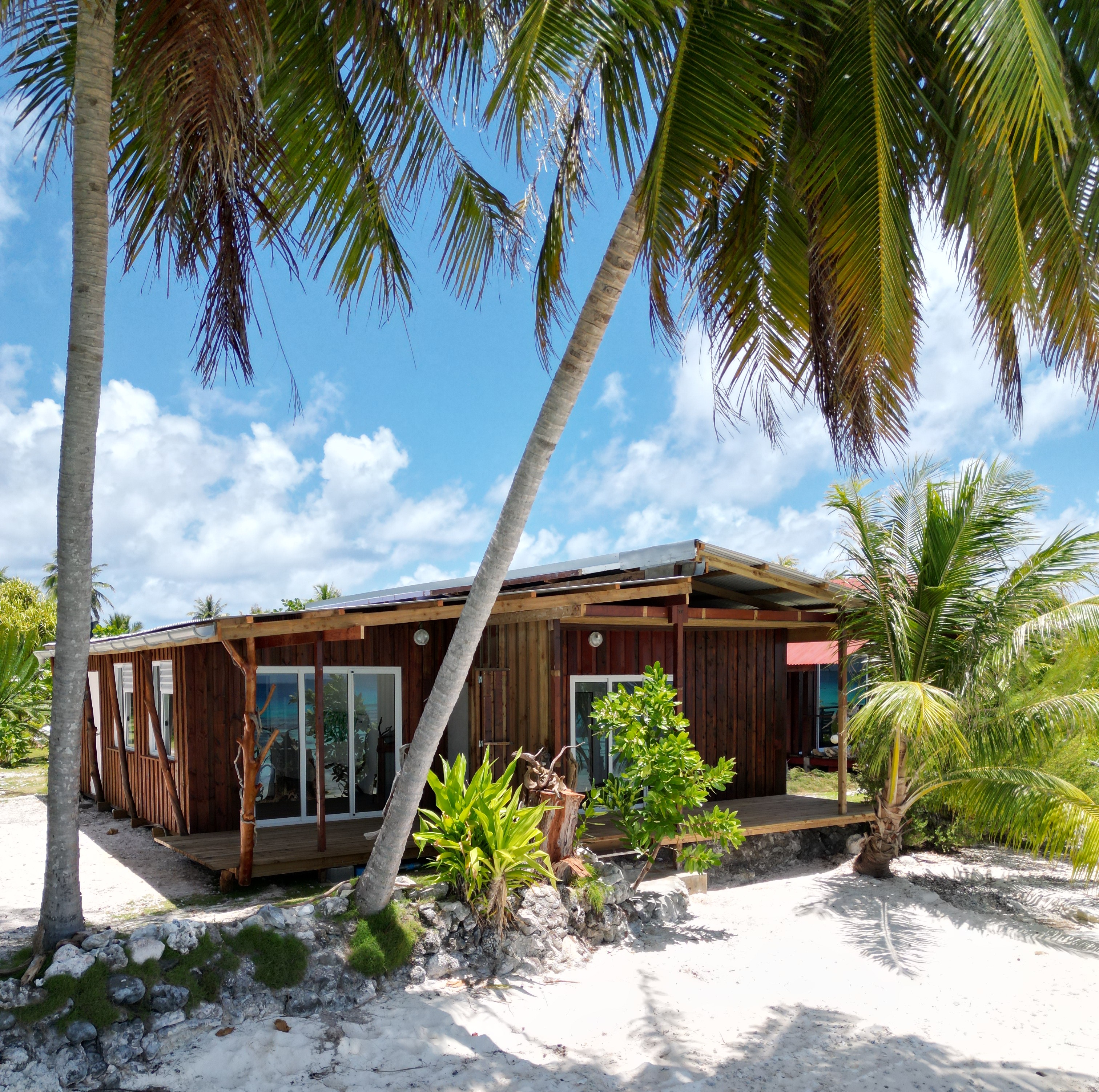 Beach Family Room & Breakfast