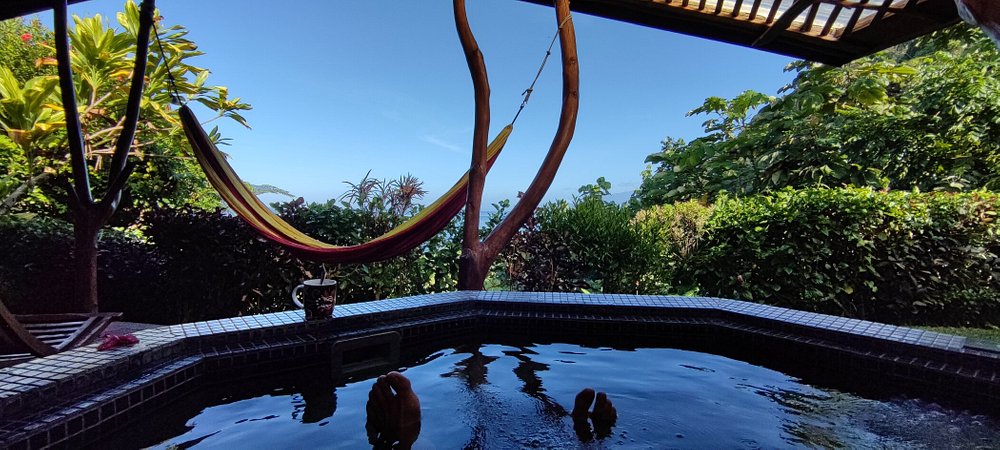 A/C Bungalow VAI ITI & Jacuzzi (1bedroom)