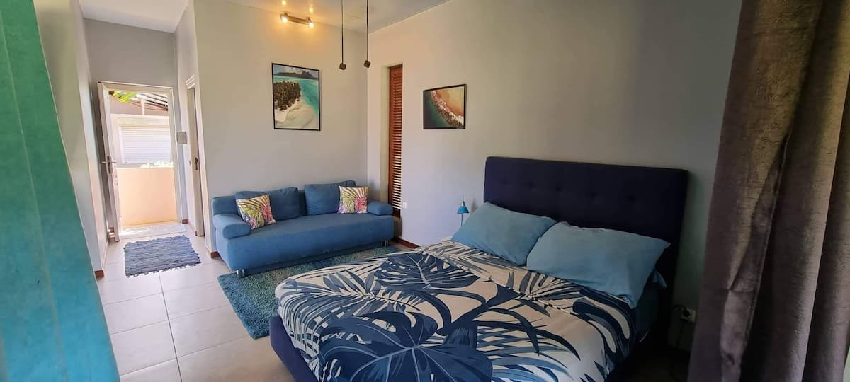 Family Bungalow, Continental Bkf & Kitchen